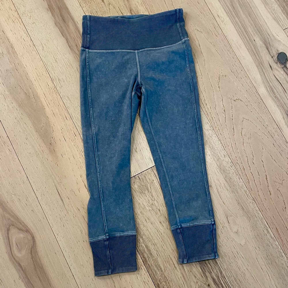 Lululemon Blue High-Waisted Leggings